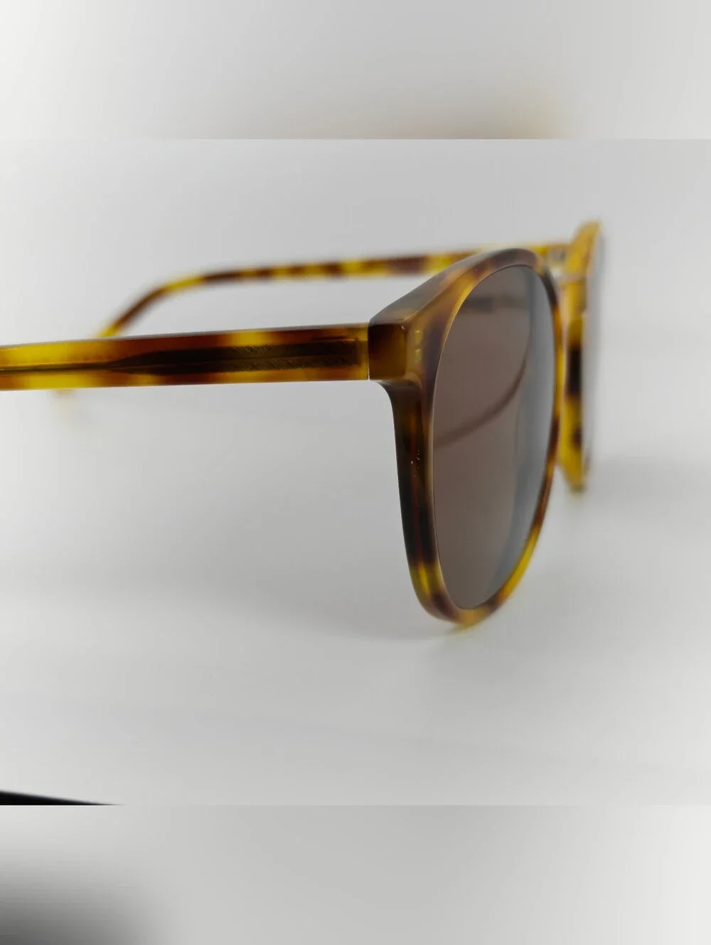 Safari Tortoiseshell. Men's Sunglasses